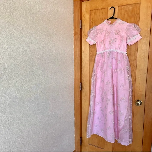 Vintage Size XS/2 Princess Style Pink Floral Maxi Dress with Bow Back - Picture 6 of 9